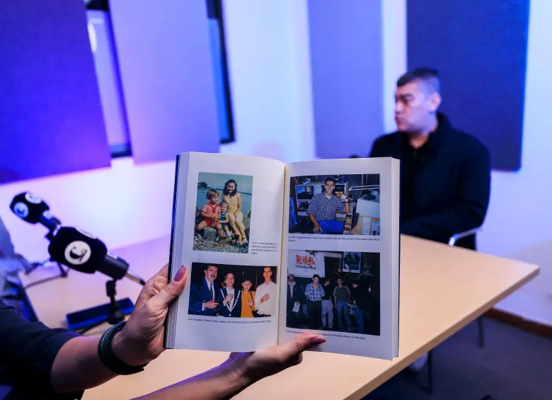 Algunas de las imágenes que también tiene su libro. FOTO Camilo Suárez