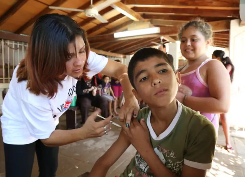 Sin vacunas, los contagios se contarían por millones debido a la alta transmisibilidad del virus. FOTO: OPS