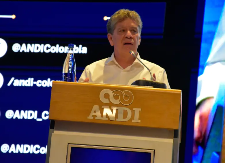 Bruce Mac Master, presidente de la Andi, dio apertura al congreso anual del gremio, en Cartagena. FOTO tomada de X