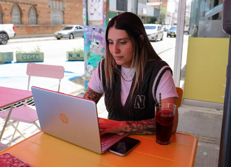 Con Matrícula Cero y EstudIA, 17.000 jóvenes y adultos podrán estudiar gratuitamente con apoyo de la Alcaldía de Medellín. Foto: cortesía.