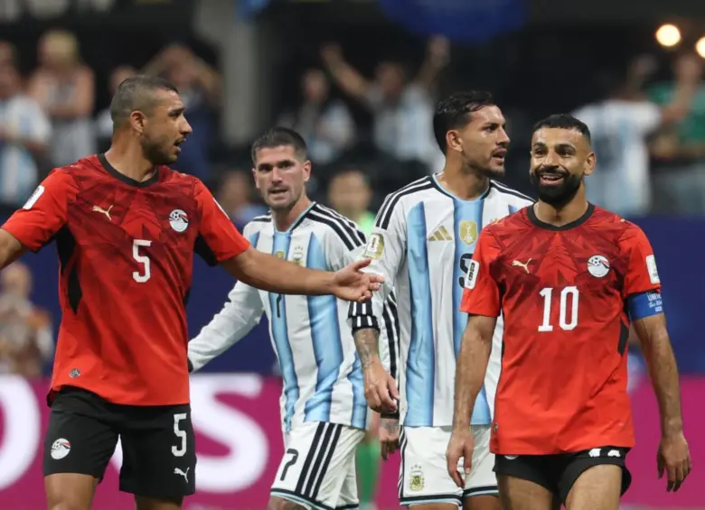 Argentina venció 3-2 a Egipto y se clasificó a cuartos. FOTO: AFP