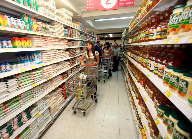 Dentro de las cadenas de consumo masivo, hay unas marcas comerciales que siguen siendo las favoritas entre los consumidores. FOTO: archivo