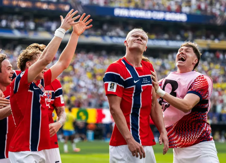 Haaland tras anotar gol ante Brasil. FOTO: Tomada de redes sociales @nff_landslag