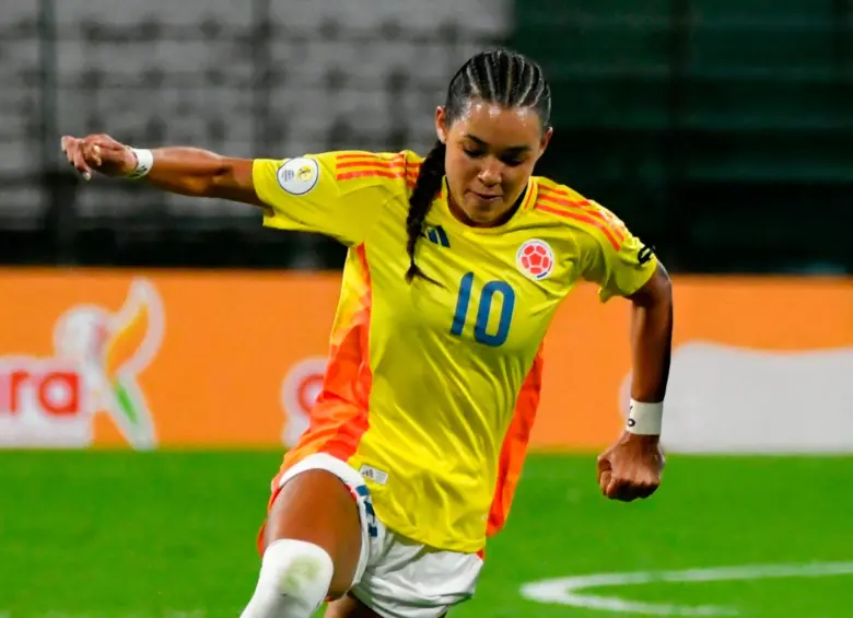 La delantera colombiana Ella Grace Martínez anotó el primer gol del seleccionado nacional en el Sudamericano sub-17 que se juega en nuestro país. FOTO: CORTESÍA FEDERACIÓN COLOMBIANA DE FÚTBOL