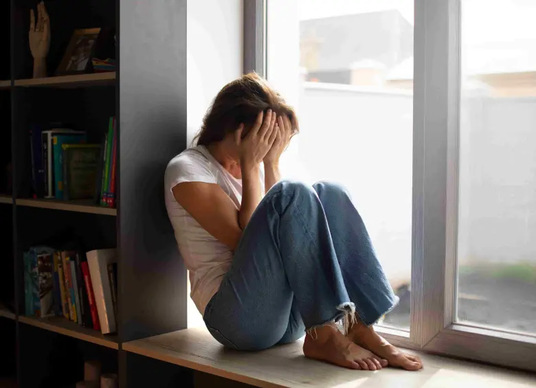 El testimonio de la madre de Catalina Giraldo ha conmovido en medio del debate sobre el suicidio médicamente asistido en Colombia. Imagen de referencia. Freepik.