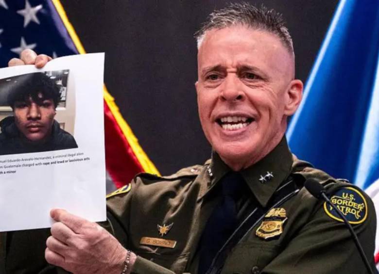 El comandante Greg Bovino es la cara visible de la campaña del gobierno de Donald Trump para detener y deportar de Estados Unidos a miles de inmigrantes indocumentados en EE. UU. FOTO: Getty