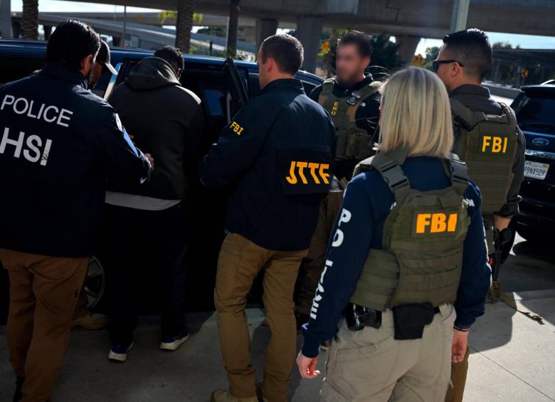 El FBI había tratado de proteger la identidad de sus agentes, pero al final sucumbió. FOTO: FBI