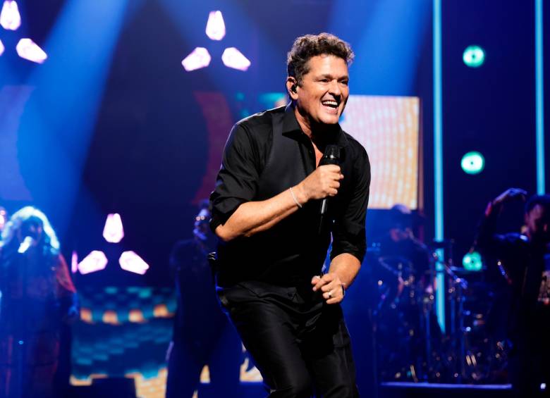 Para cerrar la noche Carlos Vives subió al escenario a cantar tres de sus grandes éxitos: La Tierra del Olvido, La Bicicleta y Pa’ Mayte. FOTO: Cortesía Latin Grammy