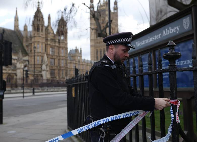 ´La policía de Northamptonshire, en Inglaterra, acusó a una menor de 13 años de asesinato e incendio provocado con intención de poner en peligro la vida. FOTO: GETTY