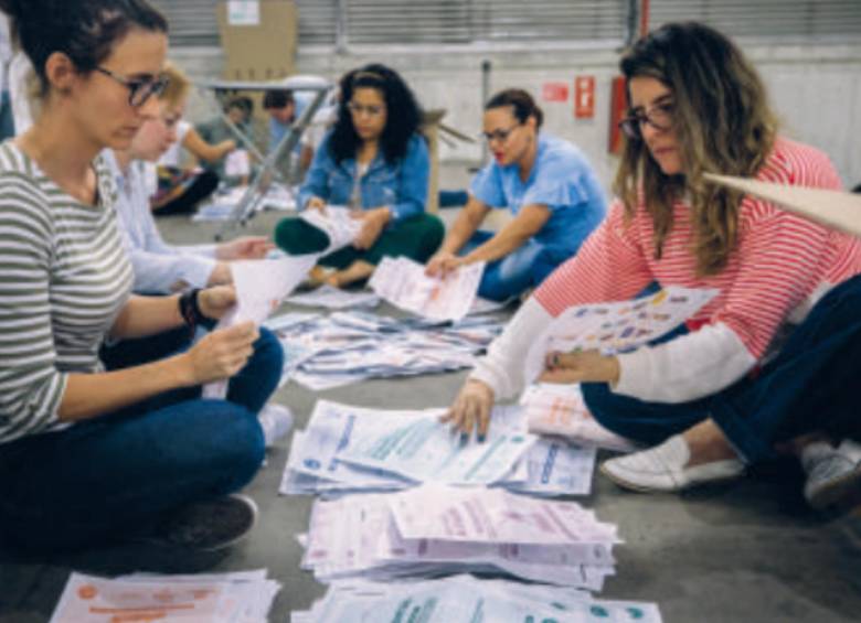 Habrá varios anillos de seguridad para garantizar que se refleje el voto tal y como el ciudadano lo depositó en la urna. FOTO CAMILO SUÁREZ