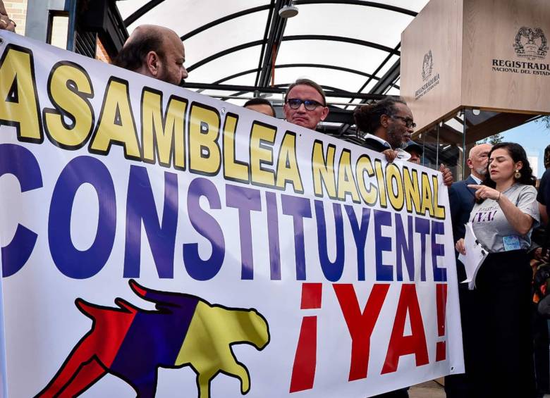 Instalaciones de la Registraduría Nacional del Estado Civil donde se llevó a cabo la inscripción del Comité Promotor de la Asamblea Constituyente. Foto: Colprensa