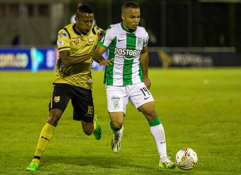 Robert Mejía fue figura en la ida, marcando el que, hasta ahora, es el gol del año. FOTO Carlos Velásquez.