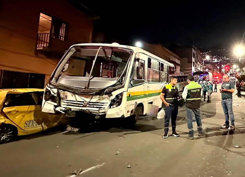 El accidente ocurrió en Manrique Central el pasado lunes festivo. Foto: Cortesía. 