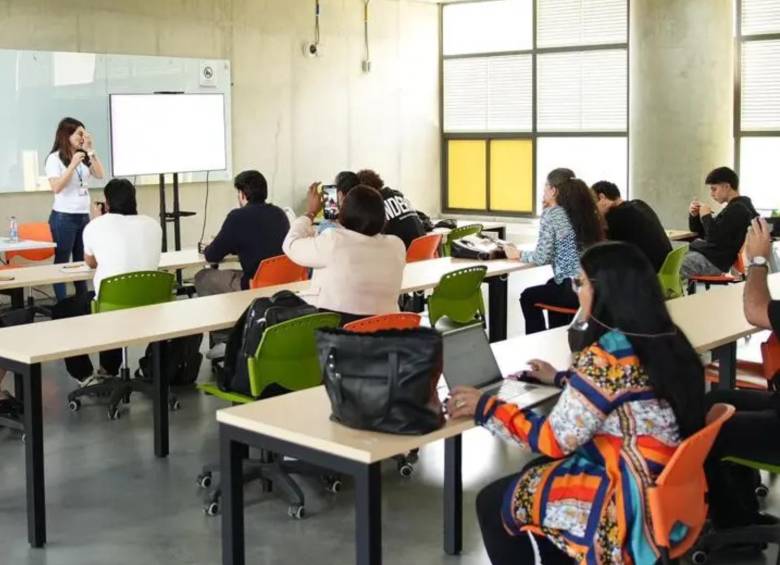 A través de convenios liderados por EDUCA EDTECH y las administraciones locales, UDAVINCI entregará 100 becas de maestría para proyectar el talento humano en el exterior. FOTO: Alcaldía de Medellín