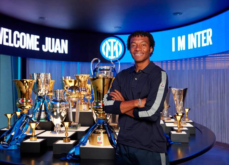 Juan Guillermo Cuadrado ajustará su temporada número 15 en la élite de Europa. FOTO TWITTER @Inter