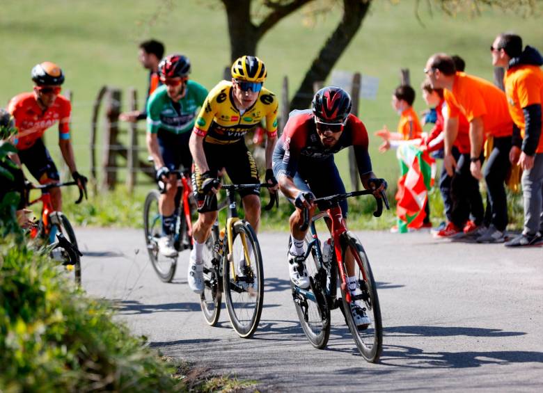 Daniel Felipe se consolida como uno de los corredores colombianos más combativos en la presente temporada. Entre sus grandes retos en 2022 está el Tpur de Francia. FOTO: TWITTER INEOS