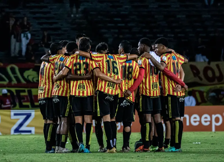 Deportivo Pereira terminó jugando la Liga con futbolisstas juveniles. FOTO @DeporPereiraFC