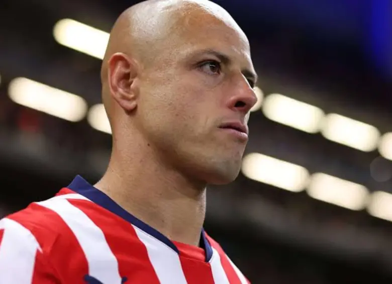 “Chicharito”, quien juega en Chivas de Guadalajara, tiene 37 años y es el goleador histórico de la Selección mexicana con 52 goles, emitió un comunicado para pedir disculpas por sus videos. FOTO: Getty