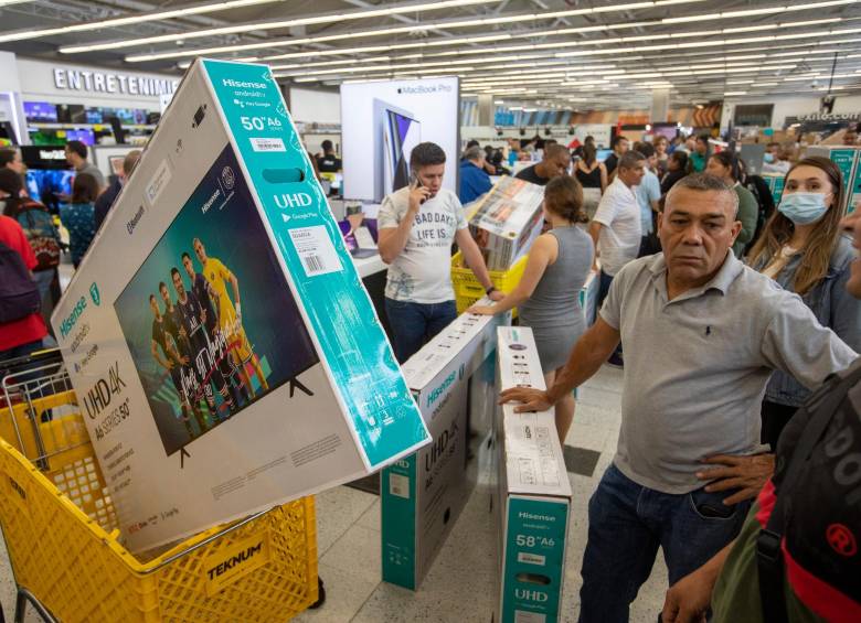 Son varias las jornadas del Día sin Iva que tiene el país. FOTO Edwin Bustamante