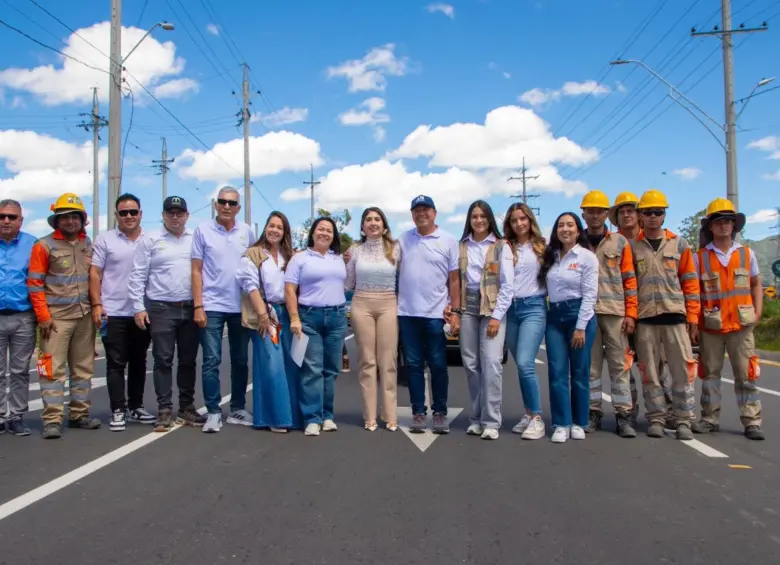 Uno de los aspectos más destacados de la intervención fue la construcción de una nueva glorieta en el sector de La Cruz, un retorno central solicitado durante años por la comunidad. FOTO MiOriente. 