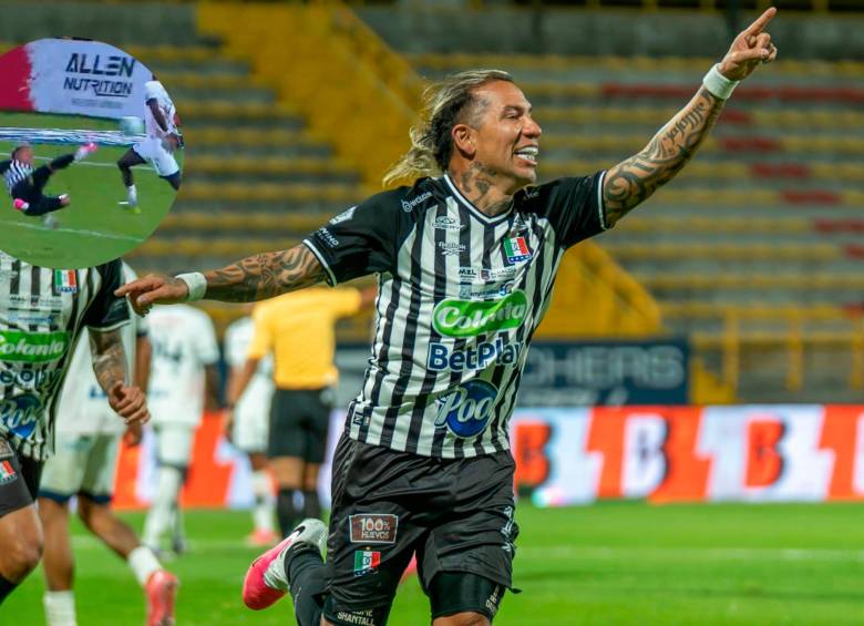 Dayro Moreno está a 16 goles de los 400. FOTOS: X Once Caldas y captura de vídeo