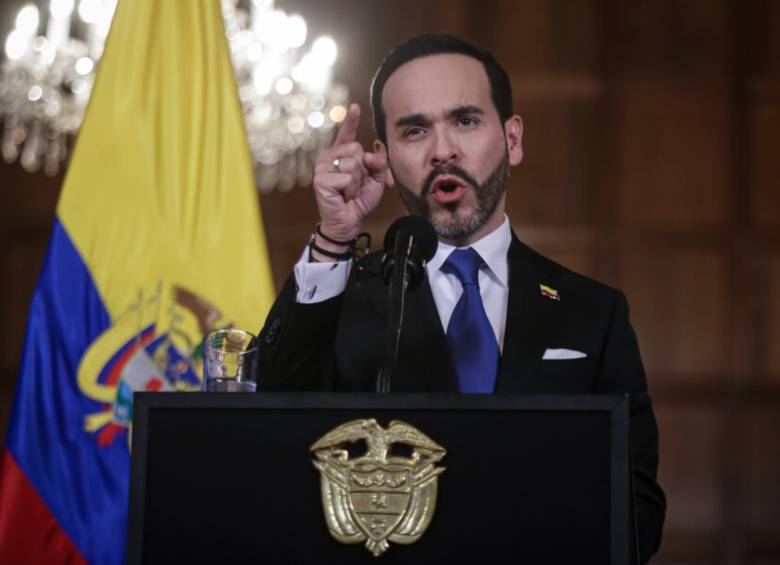 Abelardo de la Espriella ha tomado decisiones que generado debates políticos y jurídicos desde el primer día. Foto: Colprensa.