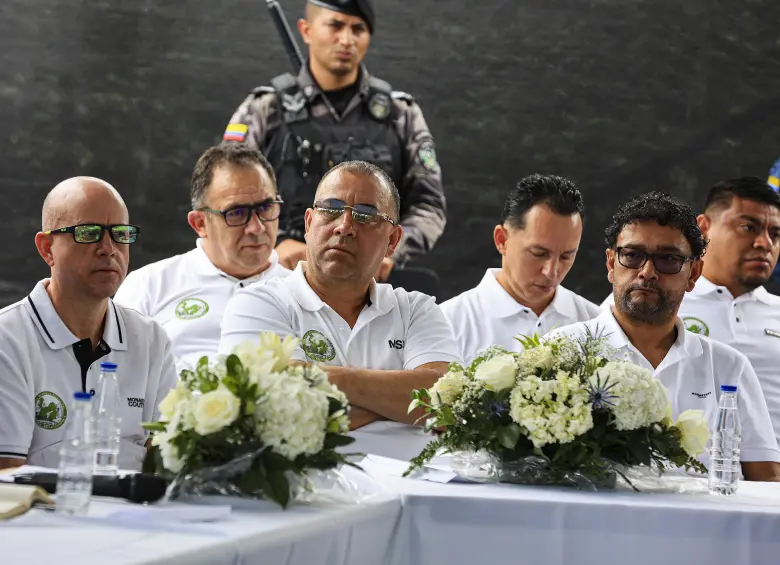 En la imagen, varios de los cabecillas que fueron incluidos en la resolución de la Fiscalía: Rodrigo Henao Acevedo, alias Perica; Juan Fernando Álvarez, alias Juan 23; Gustavo Pérez, alias El Montañero, y Andrés Dimaría o Edilberto Oliveros Correa, alias Mundo Malo. Foto: Manuel Saldarriaga Quintero.