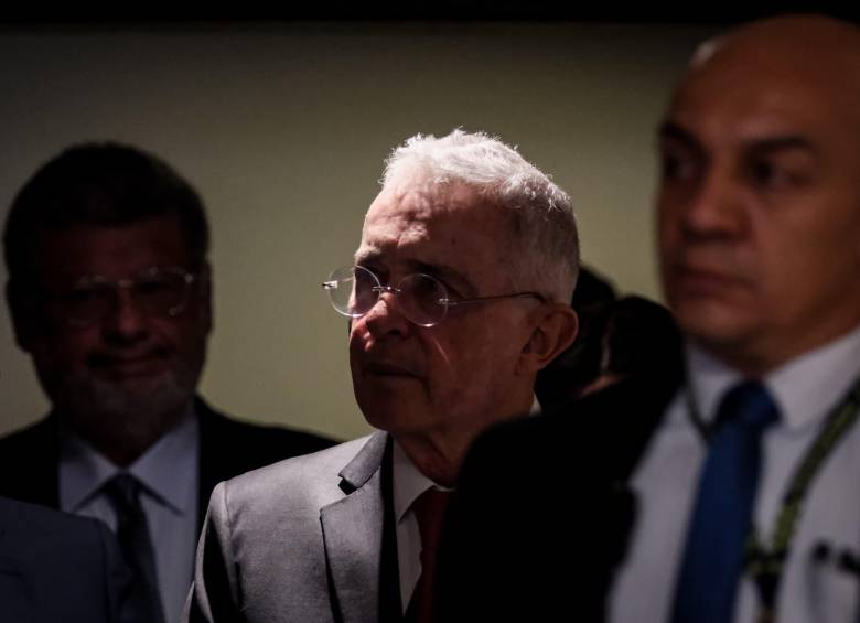 Álvaro Uribe en juicio por soborno a testigos. Foto: Colprensa