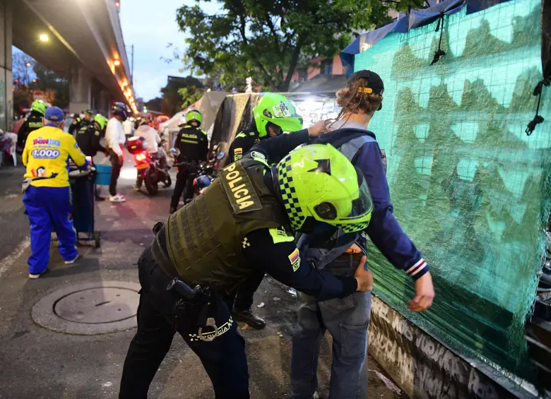 Operativo policial en el centro de Medellín. FOTO: CORTESÍA