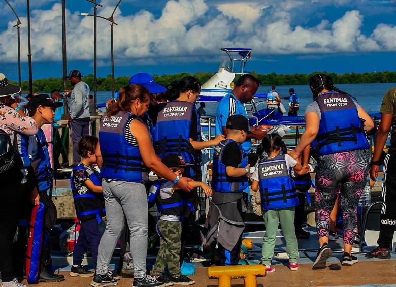 La migración familiar siguió siendo el principal motivo de esos desplazamientos. FOTO Camilo Suárez