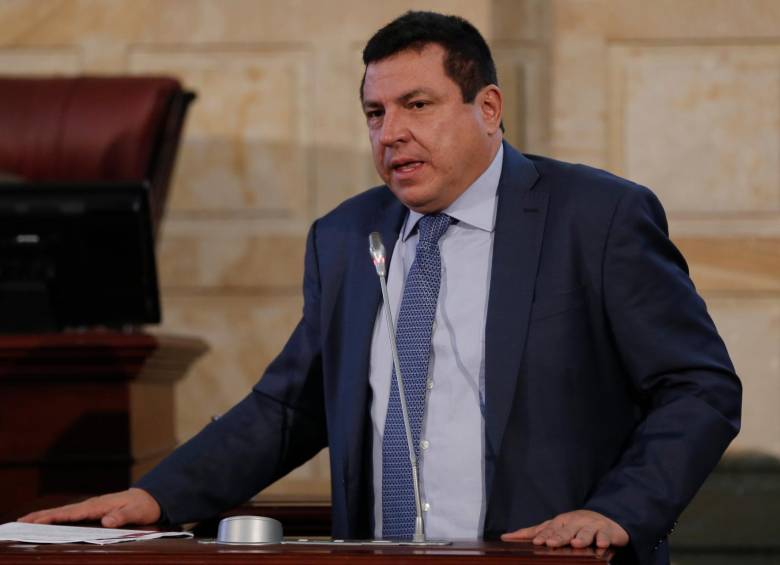 El congresista no renovó su curul y heredó sus votos a su hijo electo para el periodo 2026-2030. FOTO: Colprensa