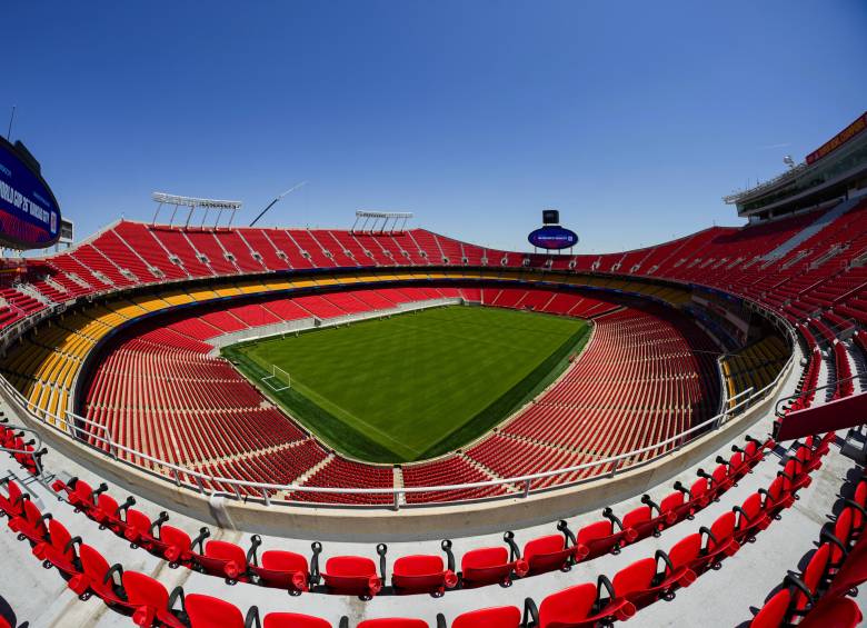 El Arrowhead Stadium, en Kansas City, Misuri, es uno de los escenarios donde se jugarán partidos en condiciones de riesgo térmico para jugadores y asistentes. FOTO Getty