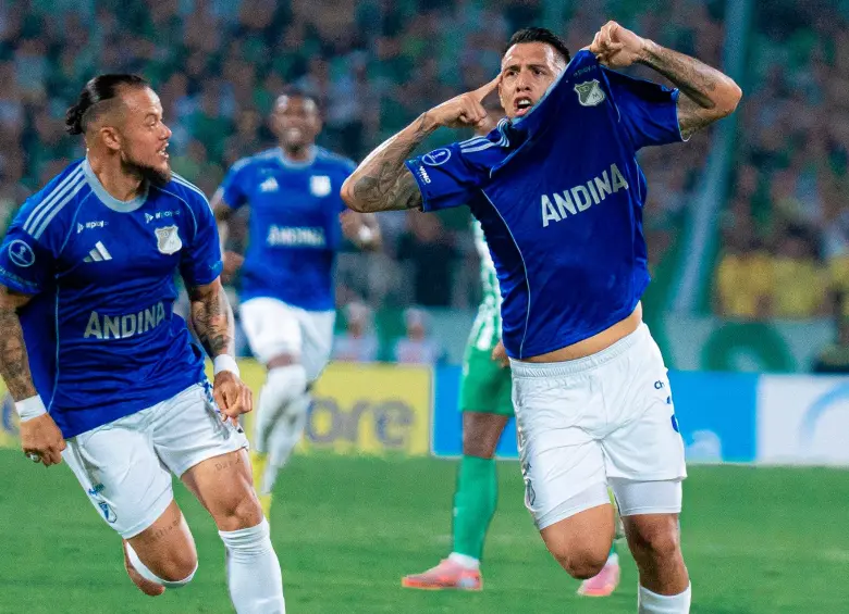 El delantero argentino Rodrigo Contreras anotó dos de los tres goles con los que Millonarios se impuso a Nacional en la Copa Sudamericana. Foto: tomada del x del @MillosFCoficial