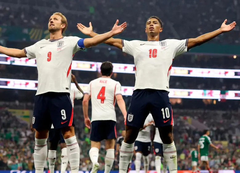 Inglaterra ya sabe lo que es jugar y ganar en el Estadio Azteca ante México. FOTO: X England