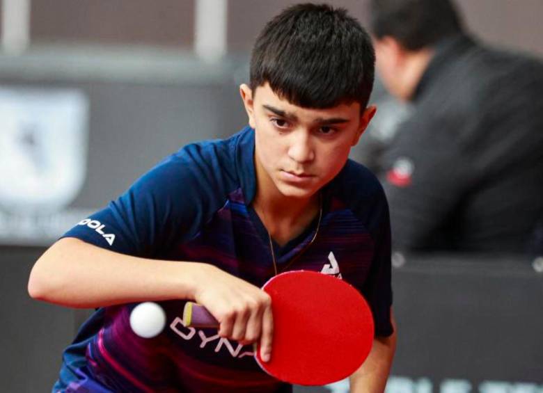 El tenimesista antioqueño Emanuel Otálvaro García se sigue luciendo en los torneos del mundo, esta vez lo hizo en Suecia. FOTO MANUEL SALDARRIAGA
