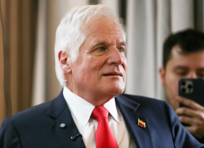 Miguel Uribe Londoño, empresario, político y padre del precandidato asesinado Miguel Uribe Turbay. FOTO: Colprensa