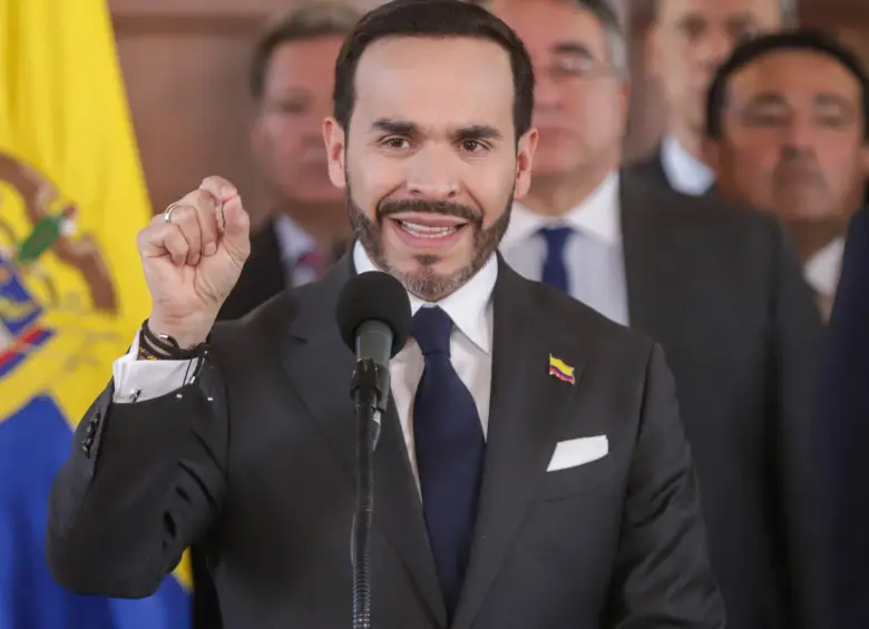 La Sección Quinta rechazó apartarlo de su cargo de manera provisional al considerar que, por ahora, no hay pruebas suficientes que demuestren que las polémicas expresiones hayan alterado la voluntad de los votantes. FOTO: Colprensa
