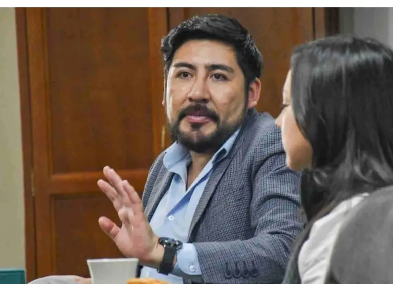 Andrés López dejó el Viceministerio durante el periodo de la campaña de la segunda vuelta presidencial para respaldar a Cepeda. FOTO: Alcaldía de Tunja