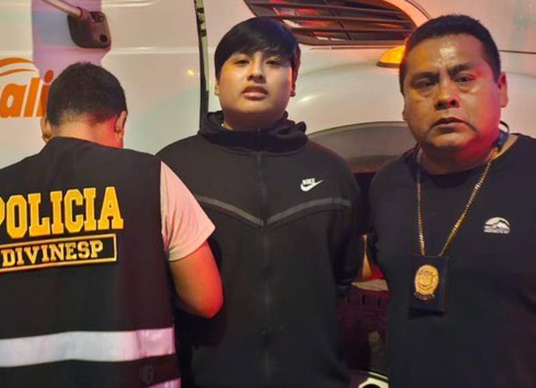 Tras un operativo conjunto entre autoridades peruanas y argentinas, capturaron a Tony Janzen Valverde Victoriano, alias Pequeño J, en Pucusana, Perú. FOTO: Tomada de redes sociales @PatoBullrich