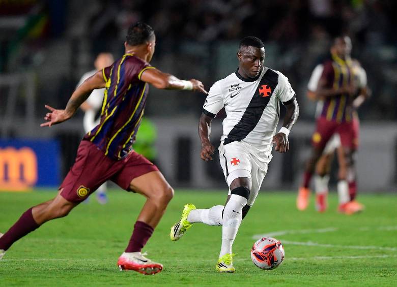 Marino Hinestroza aún no ha sido titular en Vasco da Gama. El conjunto brasileño jugará la Copa Sudamericana. FOTO AFP