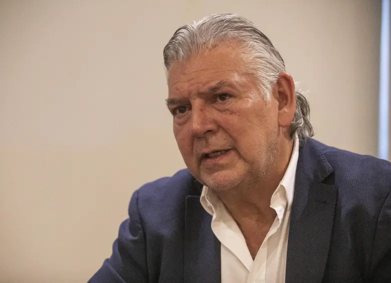 Jaime Alberto Cabal, presidente de Fenalco, analiza la reconstrucción del país y los desafíos económicos tras el lanzamiento de su libro. FOTO Esneyder gutiérrez
