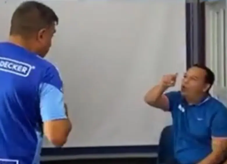 Momento de la fuerte discusión entre Farías y periodista de Barranquilla. FOTO: CAPTURA VIDEO REDES SOCIALES