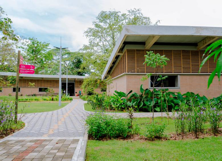 En los últimos años la Caja de Compensación se ha fortalecido en Urabá con centros de salud, bibliotecas, proyectos de vivienda, oficinas y parques. Fotos Cortesía. 