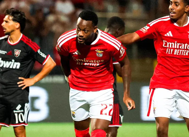 Jhon Durán en el duelo vs. Casa Pia. FOTO: X SLBenfica
