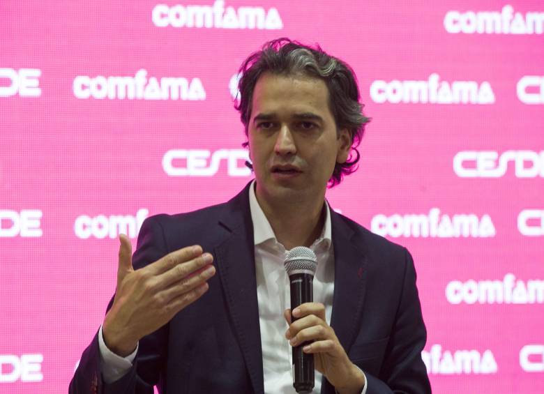 El Consejo Directivo respaldó públicamente la gestión de Escobar Arango y recordó los resultados de la institución en sus 72 años de existencia. FOTO Edwin Bustamante Restrepo