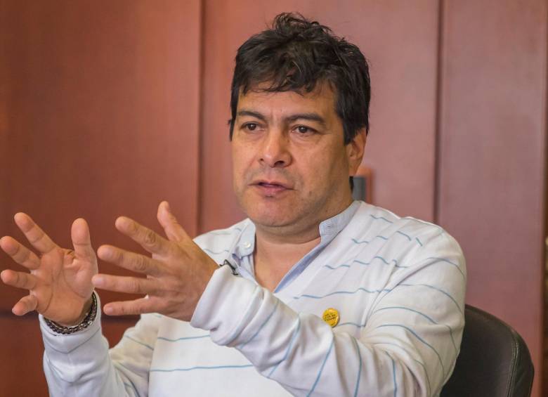 Danilo Rueda, comisionado de Paz, insistió en el comienzo de diálogos con las disidencias de las Farc. FOTO: CARLOS ALBERTO VELÁSQUEZ.