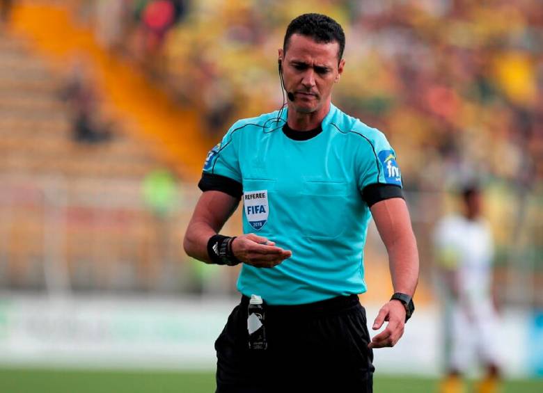 Wilmar Roldán es uno de los árbitros más respetados en el mundo. Estuvo en dos Mundiales. FOTO COLPRENSA