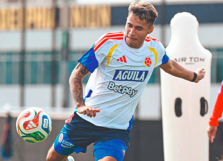 Camilo Durán es una de las opciones para renovar el frente de ataque cafetero en el duelo contra Paraguay. FOTO FCF 