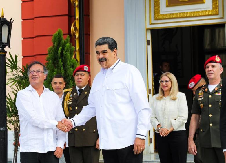 Encuentro entre el presidente Gustavo Petro y su homólogo venezolano Nicolás Maduro en Caracas, Venezuela. Foto: Presidencia de la República