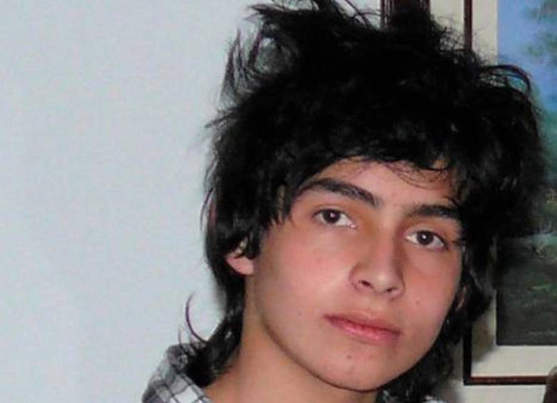 Un joven grafitero llamado Diego Felipe Becerra Lizarazo, quien fue víctima de una ejecución extrajudicial en el año 2011. FOTO: ARCHIVO COLPRENSA 